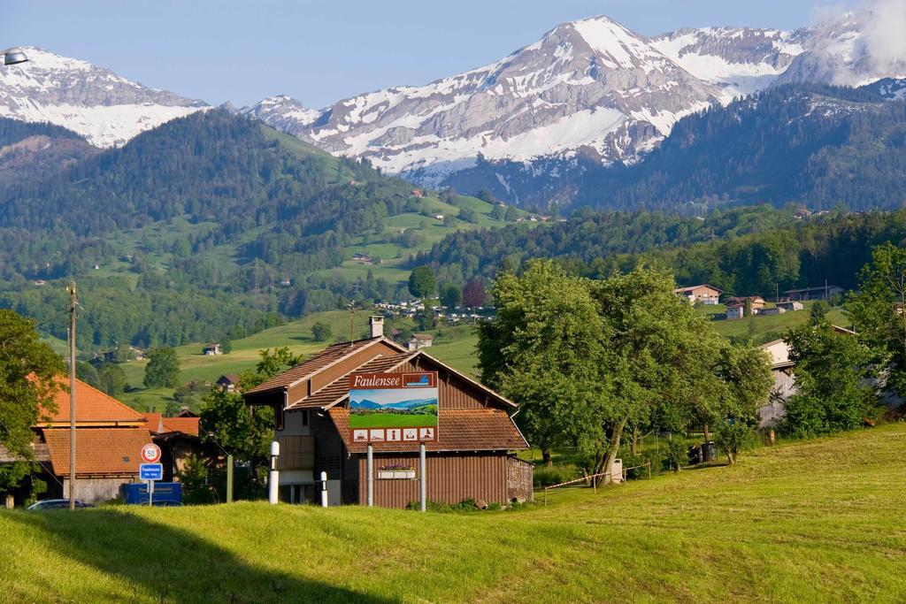 Seehotel Boutique Jagerhof-Hubertus Faulensee Exterior foto