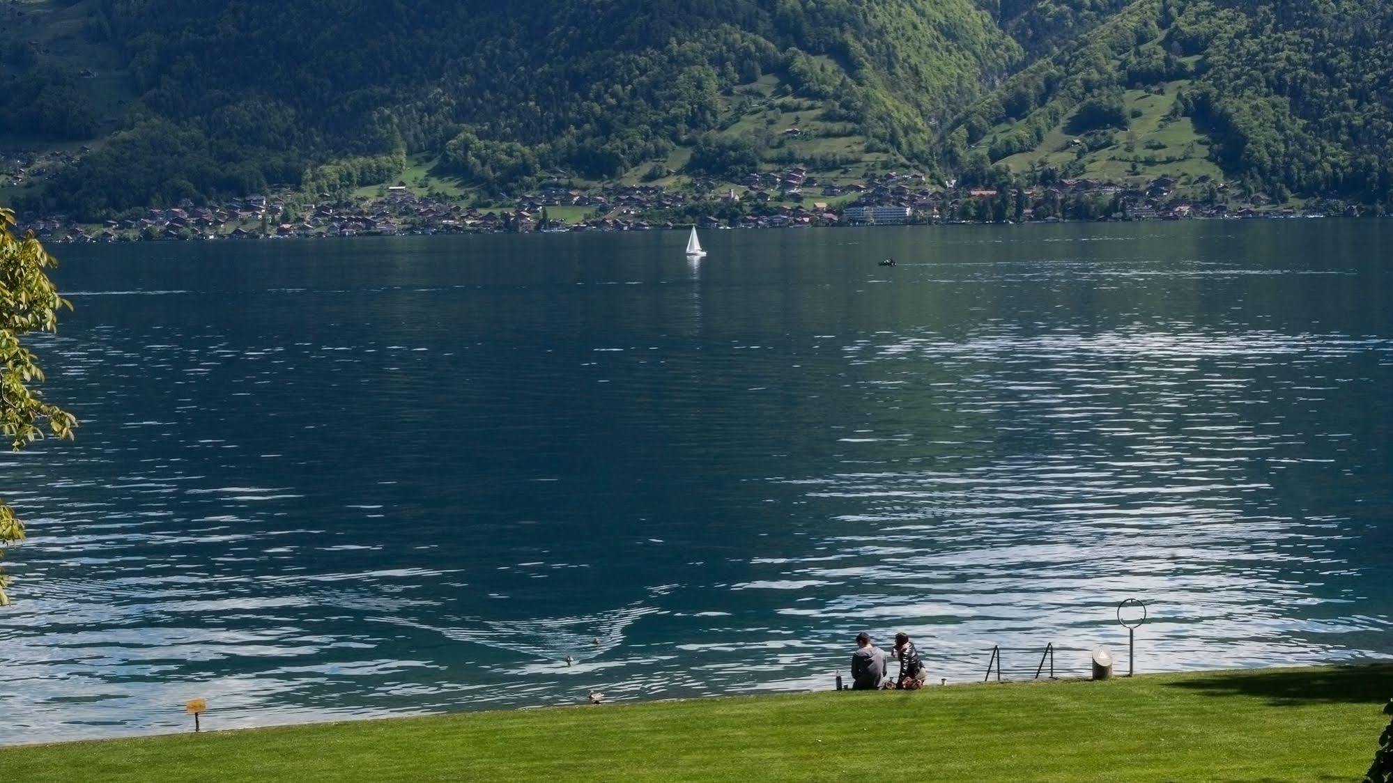 Seehotel Boutique Jaegerhof-Hubertus Faulensee Exterior foto